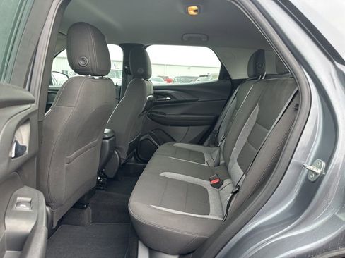 Used 2021 Chevrolet TrailBlazer LS image 21
