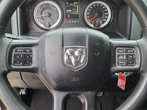 Used 2018 RAM 1500 Express w/ Express Value Package RWD image 11
