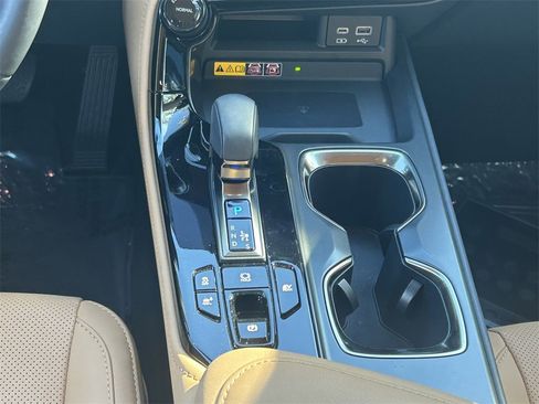 Used 2022 Lexus NX 350h AWD image 20