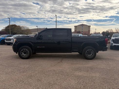 Used 2022 GMC Sierra 2500 AT4 w/ AT4 Premium Plus Package image 2