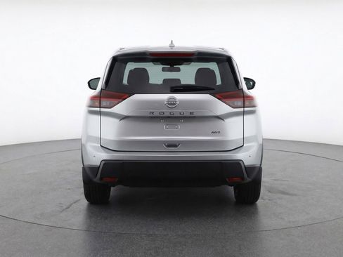 Used 2025 Nissan Rogue SV AWD/4WD image 7