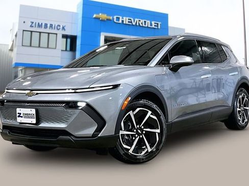 New 2026 Chevrolet Equinox EV LT FWD image 2