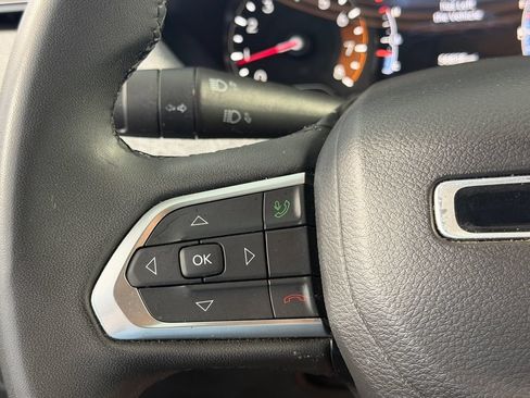 Used 2024 Jeep Compass Latitude AWD/4WD image 24