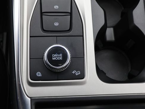 Used 2023 Ford Explorer XLT w/ Equipment Group 202A image 27