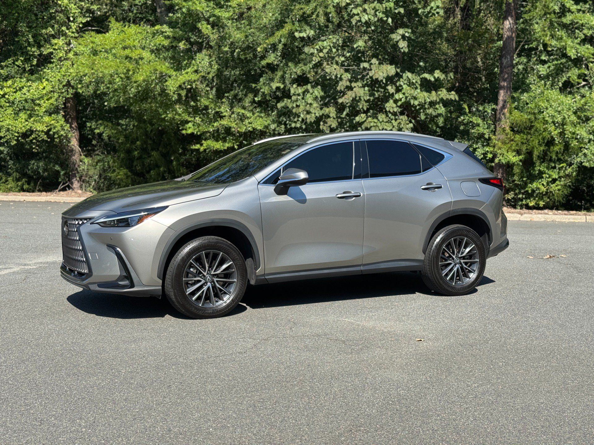 Used 2024 Lexus NX 250 FWD w/ Towing Package (2000 Lbs) image 5