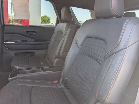Used 2023 Nissan Pathfinder Rock Creek AWD/4WD image 9