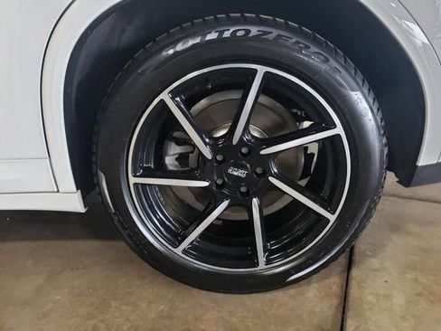 Used 2020 BMW X4 xDrive30i w/ M Sport Package 2 image 27