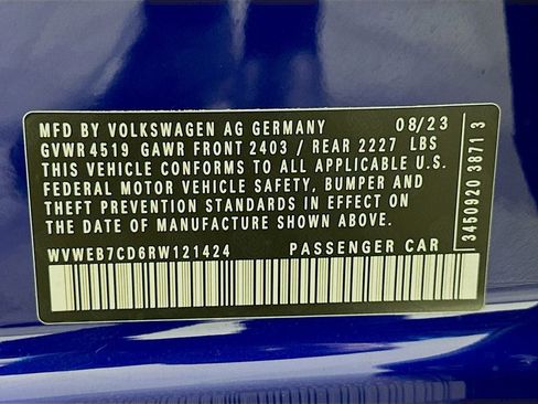 Used 2024 Volkswagen Golf R image 33
