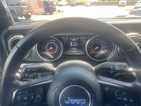 Used 2022 Jeep Gladiator Sport AWD/4WD image 36