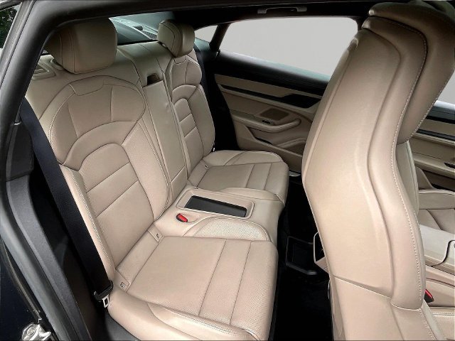 Used 2020 Porsche Taycan 4S AWD/4WD image 25