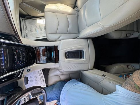 Used 2016 Cadillac Escalade ESV Premium AWD/4WD image 26