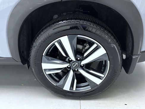 Used 2024 Nissan Rogue SL w/ SL Premium Package AWD/4WD image 22