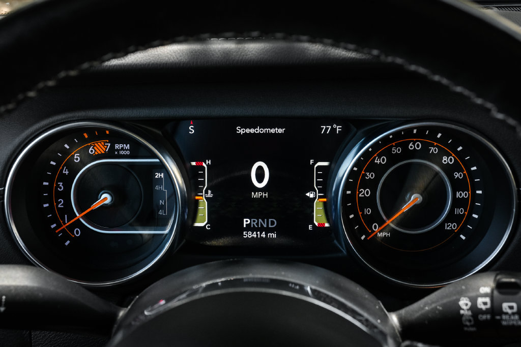 Used 2022 Jeep Wrangler Unlimited Sahara w/ LED Lighting Group AWD/4WD image 29