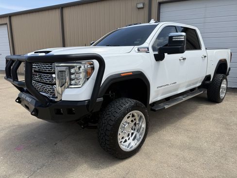 Used 2021 GMC Sierra 2500 Denali w/ Denali Ultimate Package AWD/4WD image 9