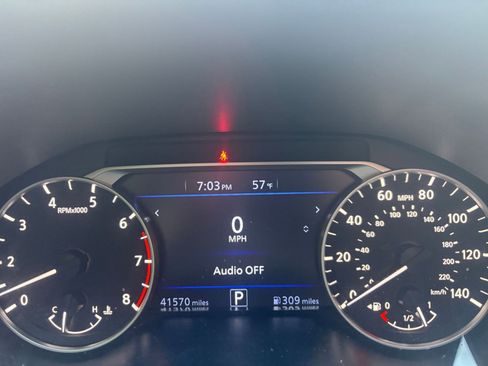 Used 2025 Nissan Altima 2.5 SR FWD image 41
