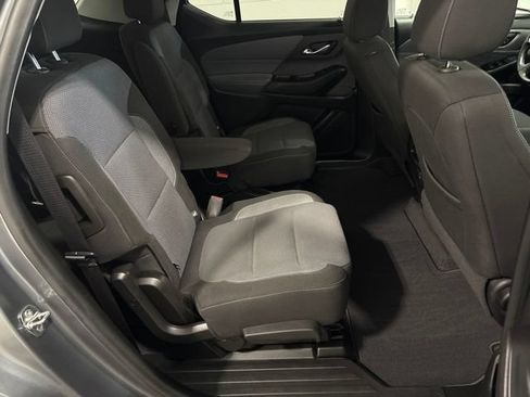 Used 2020 Chevrolet Traverse LT FWD image 38