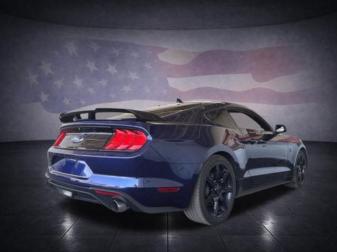 Used 2020 Ford Mustang Coupe w/ Black Accent Package RWD image 5