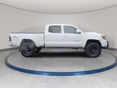 Used 2011 Toyota Tacoma 4x4 Double Cab image 5