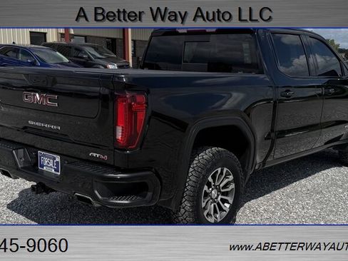 Used 2021 GMC Sierra 1500 AT4 w/ AT4 Value Package AWD/4WD image 4