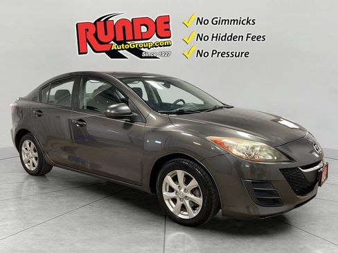 Used 2010 MAZDA MAZDA3 i Touring image 8