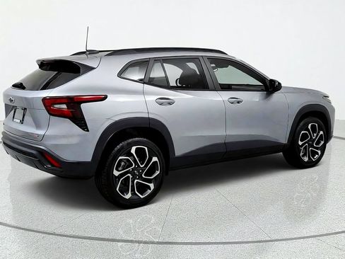 Certified 2024 Chevrolet Trax RS w/ Sunroof Package FWD image 5