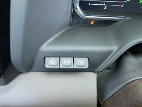 Used 2024 GMC Sierra 3500 Denali w/ Technology Package AWD/4WD image 17