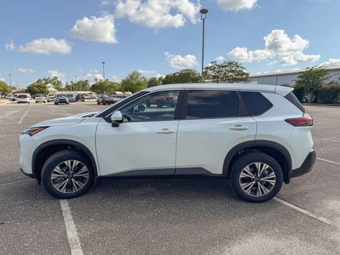 Used 2023 Nissan Rogue SV FWD image 8