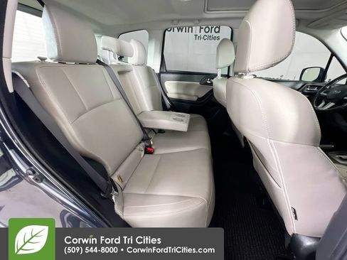 Used 2018 Subaru Forester 2.5i Limited AWD/4WD image 17