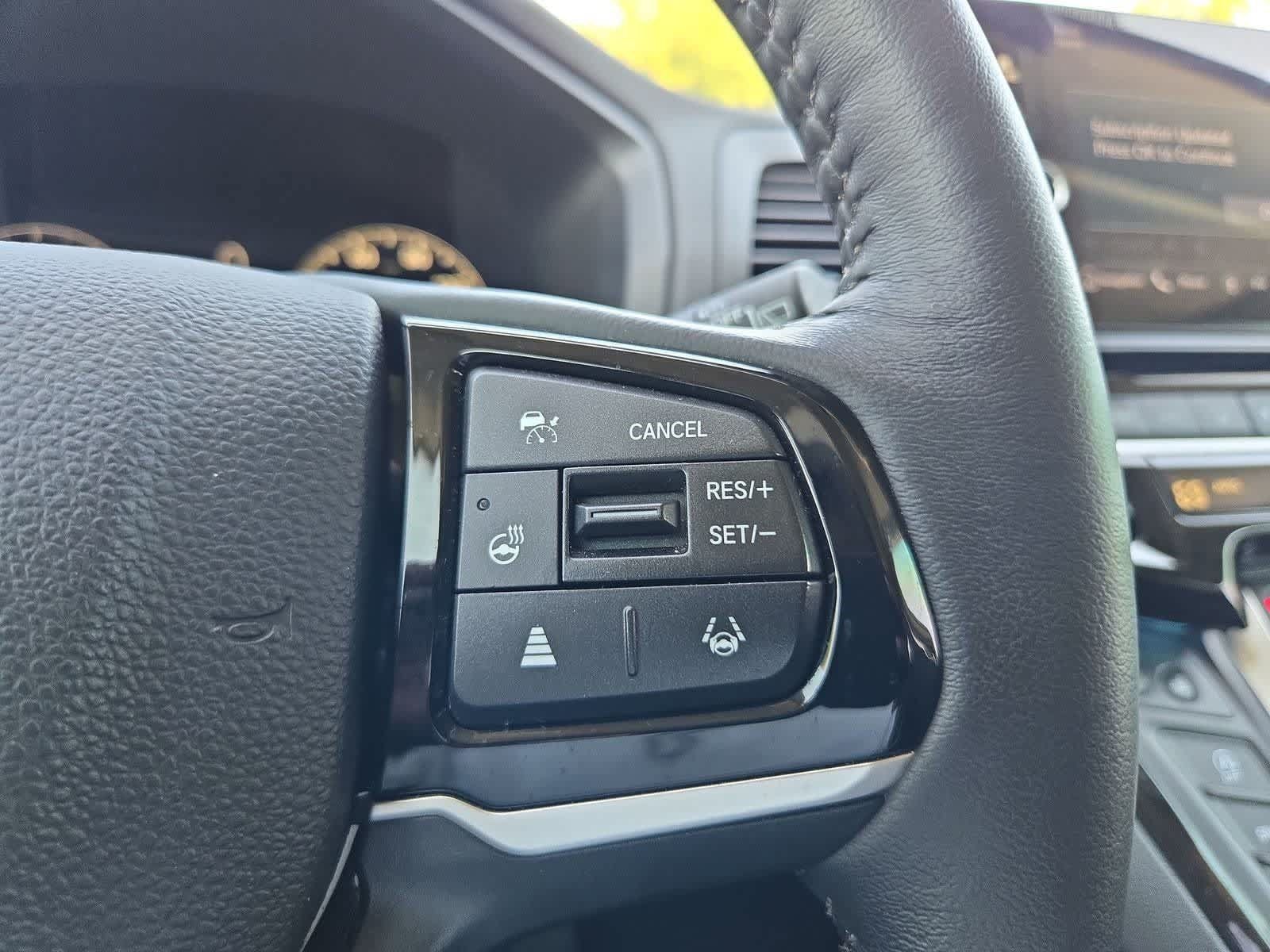 Used 2025 Honda Odyssey Elite image 25