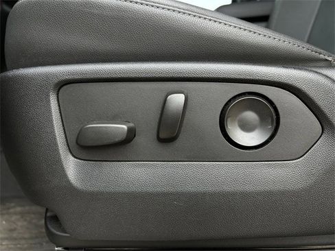 Used 2022 GMC Sierra 1500 SLT image 28