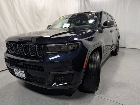 Used 2023 Jeep Grand Cherokee L Summit w/ High Altitude Package AWD/4WD image 7