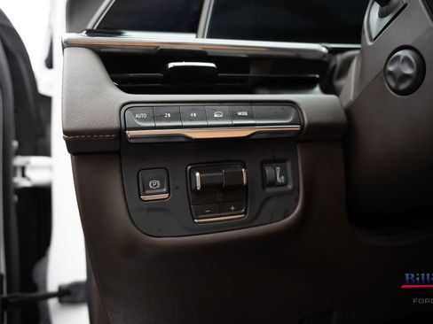 Used 2023 Cadillac Escalade Sport AWD/4WD image 12