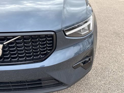 New 2026 Volvo XC40 B5 Plus w/ Climate Package image 9