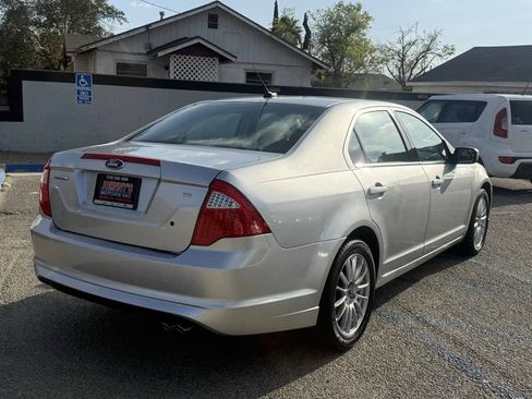 Used 2011 Ford Fusion SE image 32