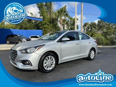 Used 2022 Hyundai Accent SEL image 1
