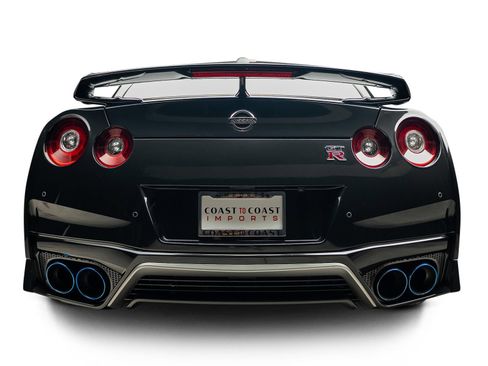 Used 2021 Nissan GT-R Premium AWD/4WD image 11