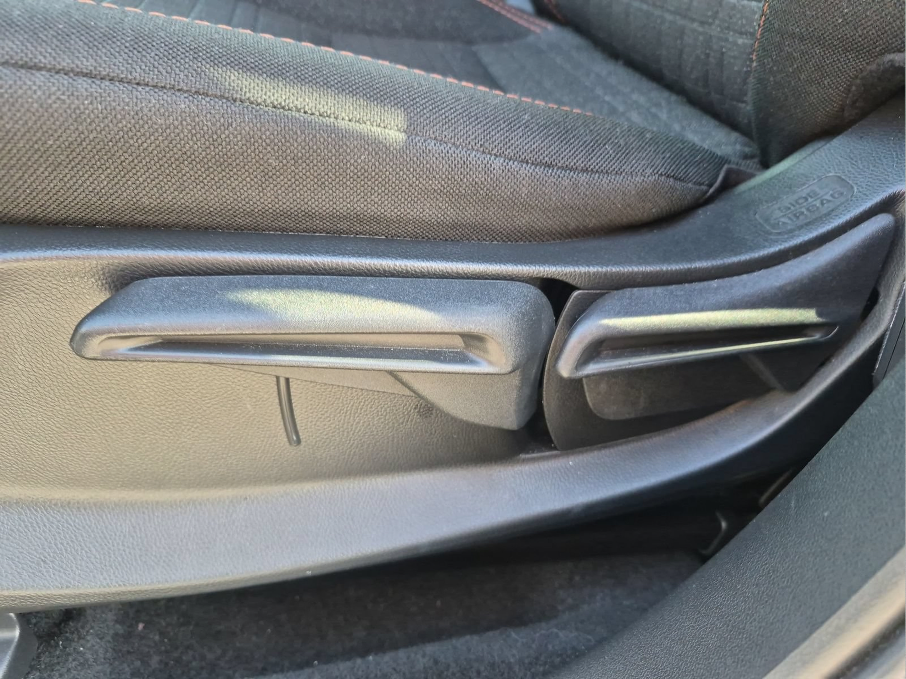 Certified 2025 Honda HR-V Sport image 14