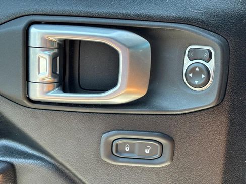 Used 2020 Jeep Gladiator Sport w/ Quick Order Package 24S image 23