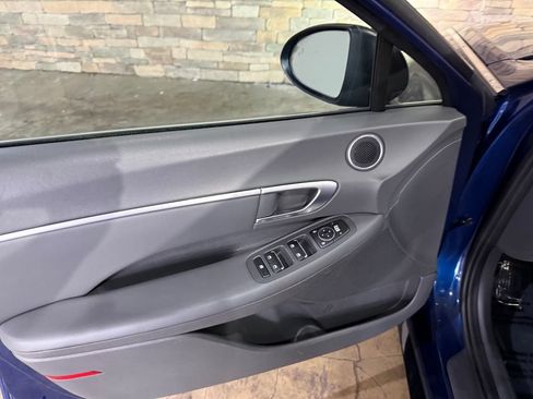 Used 2021 Hyundai Sonata SEL w/ Convenience Package FWD image 12