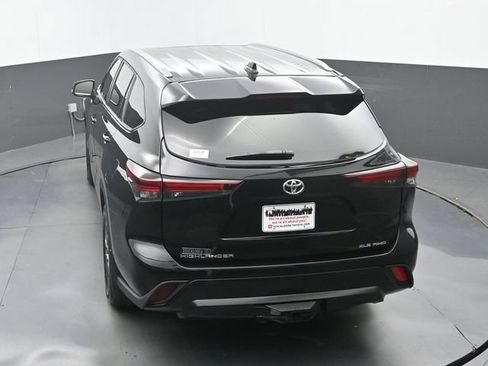 Used 2026 Toyota Highlander XLE AWD/4WD image 32