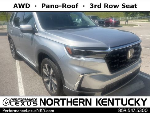 Used 2023 Honda Pilot Elite image 1
