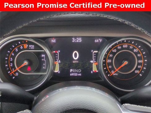 Used 2018 Jeep Wrangler Unlimited Sahara image 25