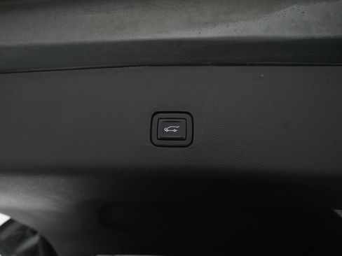 Used 2023 Chevrolet Traverse LT w/ LPO, Floor Liner Package AWD/4WD image 15