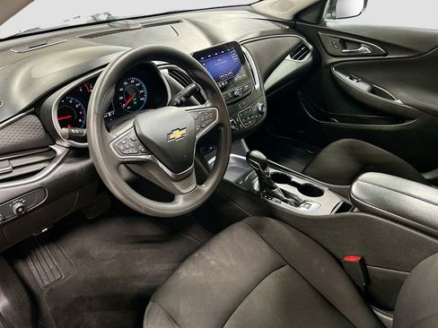 Used 2023 Chevrolet Malibu LT image 9
