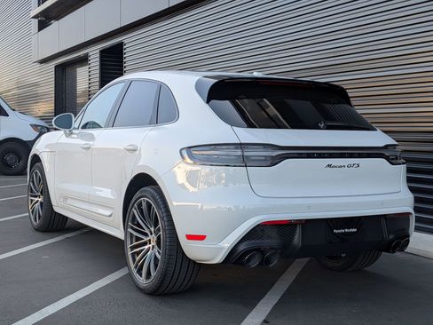 Certified 2024 Porsche Macan GTS image 3