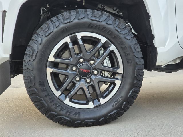 Certified 2025 Toyota Tacoma TRD Sport AWD/4WD image 8