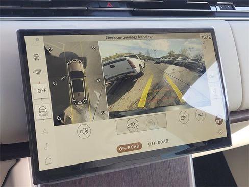 New 2025 Land Rover Range Rover SE image 15