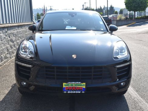 Used 2017 Porsche Macan AWD/4WD image 2