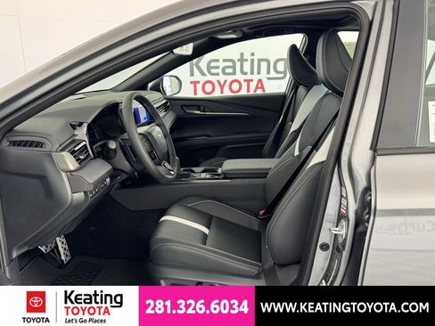 New 2026 Toyota Camry SE w/ Convenience Package FWD image 5