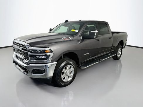 Used 2026 RAM 2500 Big Horn AWD/4WD image 3